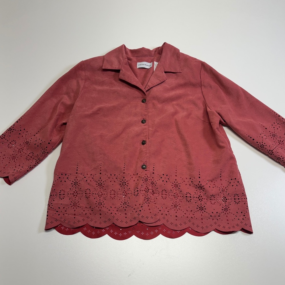 Alfred Dunner Size 14 Faux Suede Laser Cut Floral Scalloped Shirt Jacket